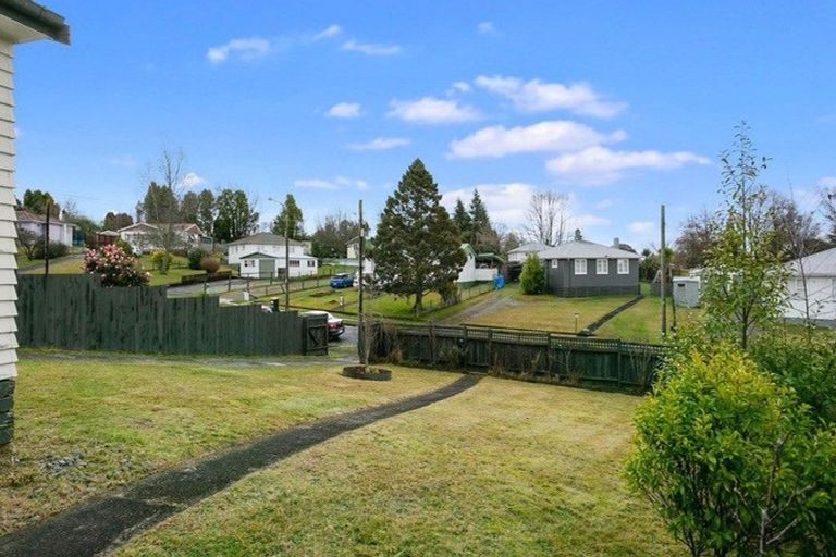 Photo of property in 13 Nevis Crescent, Tokoroa, 3420