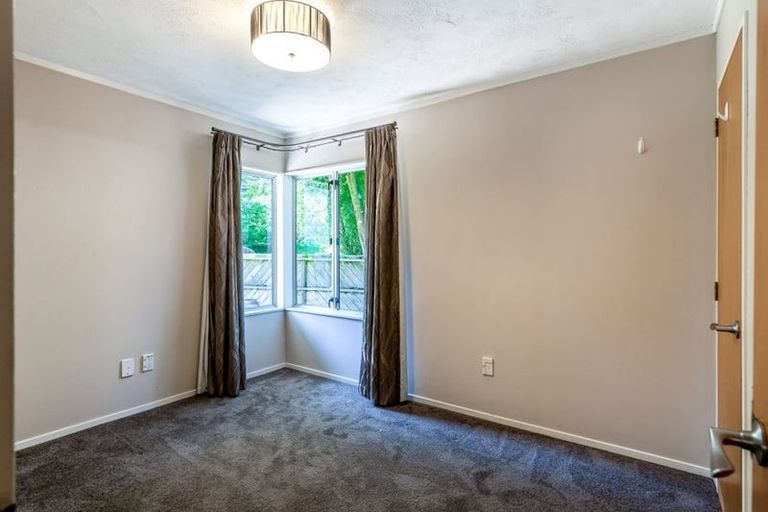 Photo of property in 103 Wirihana Road, Titirangi, Auckland, 0604