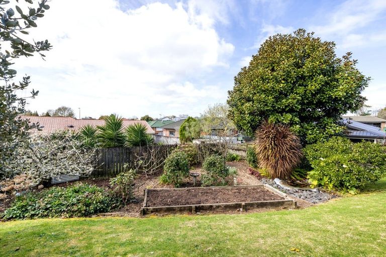 Photo of property in 7 Glenburn Place, Nawton, Hamilton, 3200