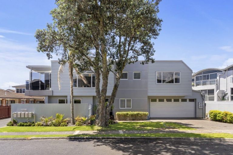 Photo of property in 1 Rita Street, Mount Maunganui, 3116