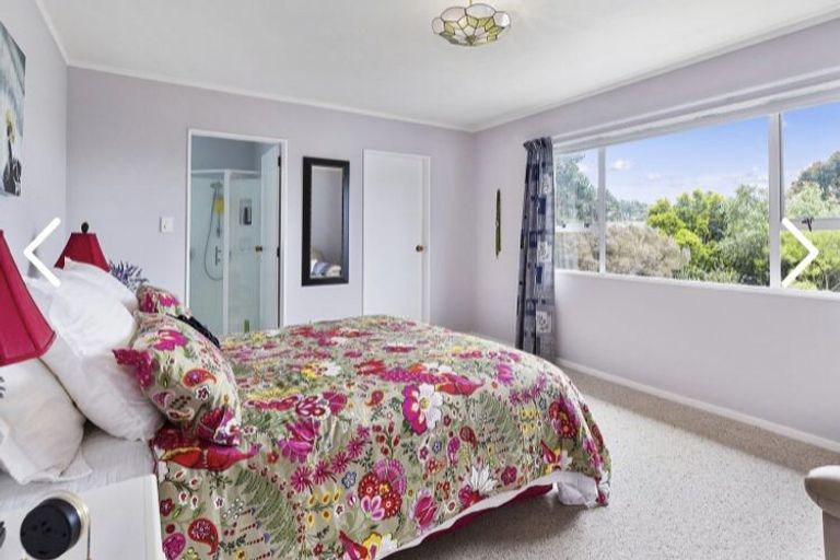 Photo of property in 9 Burnham Street, Seatoun, Wellington, 6022