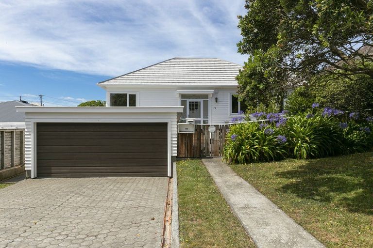 Photo of property in 14 Raumati Terrace, Khandallah, Wellington, 6035