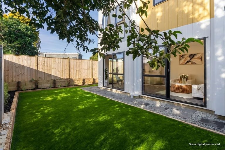 Photo of property in 3/31 Goodwin Drive, Rosehill, Papakura, 2113