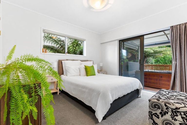 Photo of property in 16 Nui Mana Place, Te Atatu South, Auckland, 0610