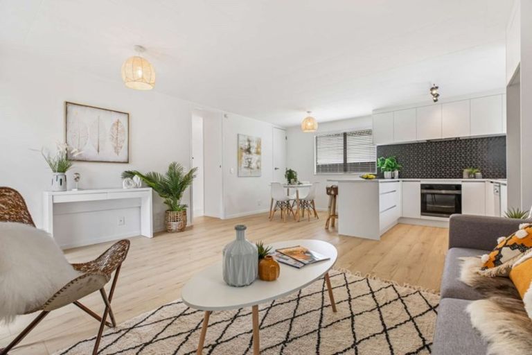 Photo of property in 63a/1 Colwill Road, Massey, Auckland, 0614