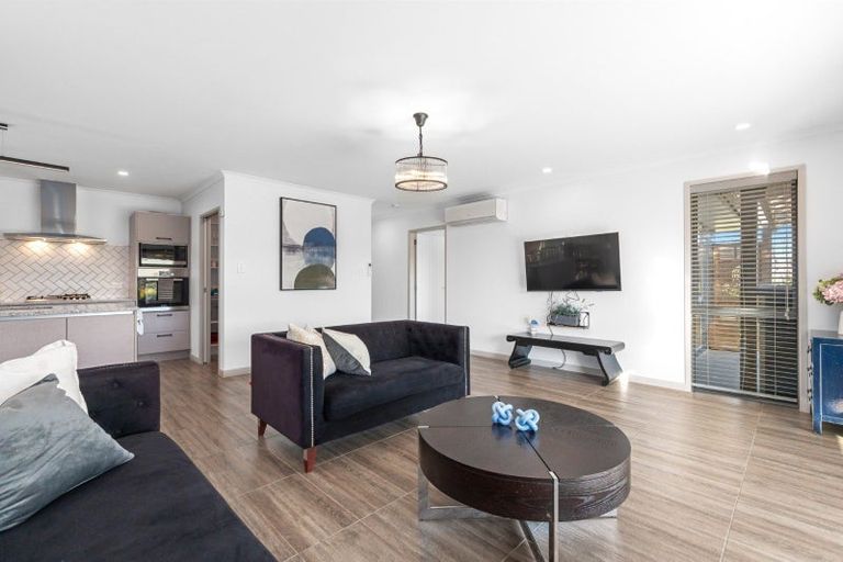 Photo of property in 42 Double Bay Road, Pyes Pa, Tauranga, 3112