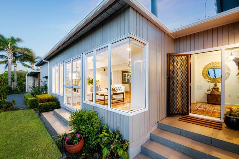 Photo of property in 58 Sunrise Avenue, Mairangi Bay, Auckland, 0630