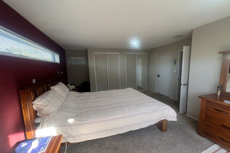 Photo of property in 93 Apsley Drive, Avonhead, Christchurch, 8042