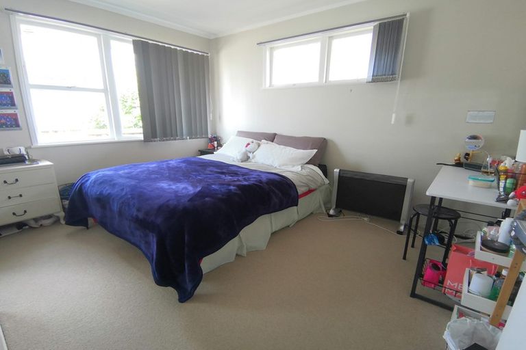 Photo of property in 26 Priestley Drive, Bucklands Beach, Auckland, 2014