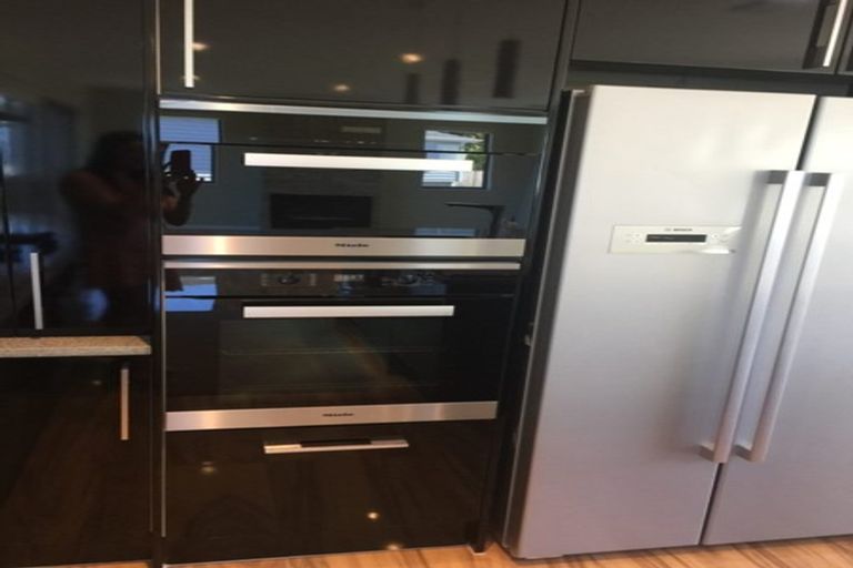 Photo of property in 26 Remuremu Street, Long Bay, Auckland, 0630