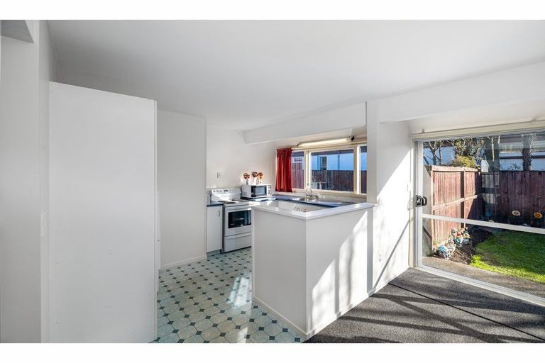 Photo of property in 38 Reynolds Avenue, Bishopdale, Christchurch, 8053