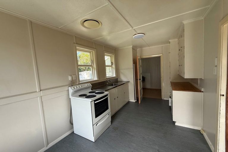 Photo of property in 16 Karamu Street, Upper Riccarton, Christchurch, 8041