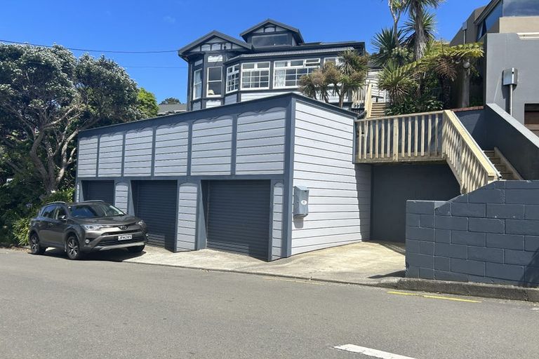 Photo of property in 62f1 Roseneath Terrace, Roseneath, Wellington, 6011