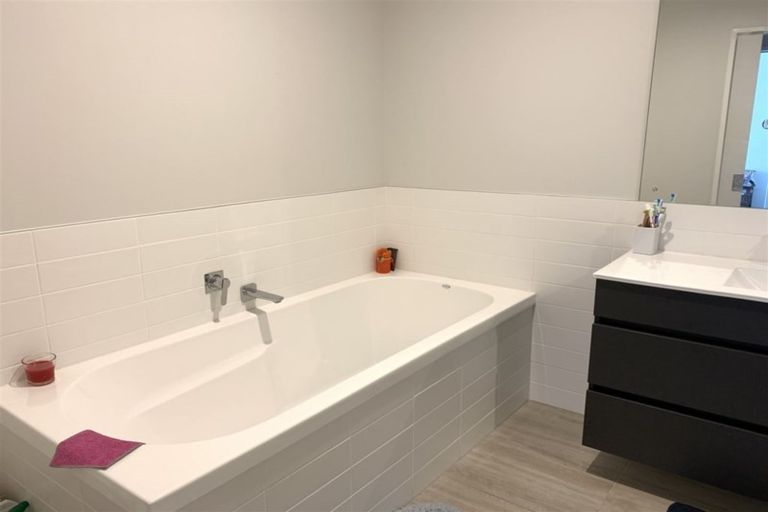 Photo of property in 3c Melia Place, Stanmore Bay, Whangaparaoa, 0932