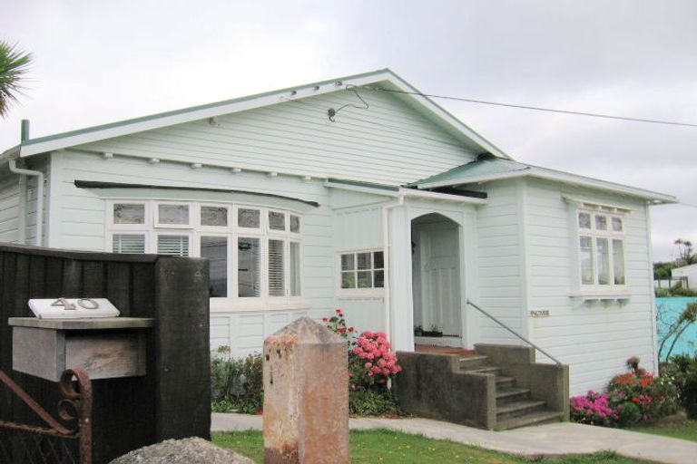 Photo of property in 38 Mills Road, Brooklyn, Wellington, 6021