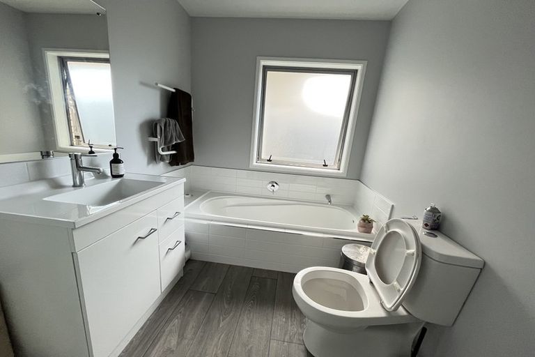 Photo of property in 22 Hannington Way, Rolleston, 7615