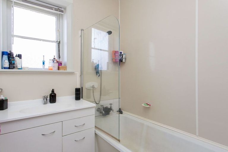 Photo of property in 4 Pascoe Avenue, Mairehau, Christchurch, 8013