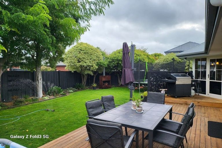 Photo of property in 22 Millcroft Place, Parklands, Christchurch, 8083