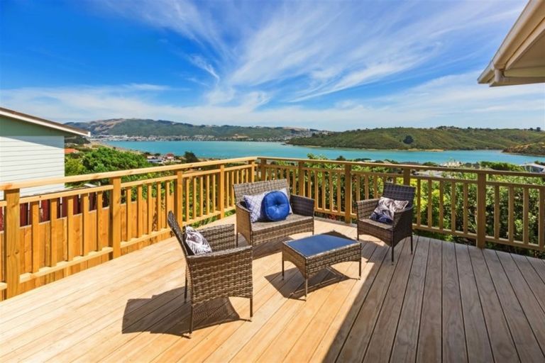 Photo of property in 31 Brora Crescent, Papakowhai, Porirua, 5024