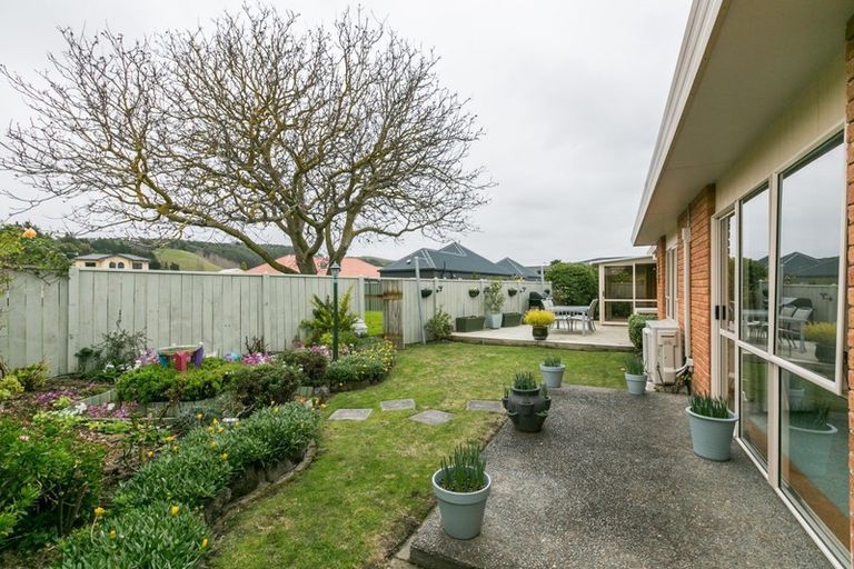 Photo of property in 18b Knightsbridge Place, Taradale, Napier, 4112