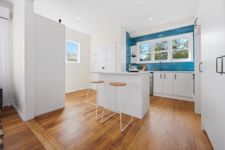 Photo of property in 8 Casey Avenue, Fairfield, Hamilton, 3214