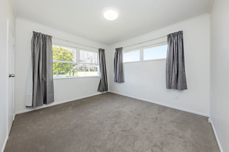Photo of property in 73 Raglan Street, Mangere East, Auckland, 2024