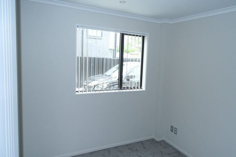 Photo of property in 8b Cambridge Road, Manurewa, Auckland, 2102