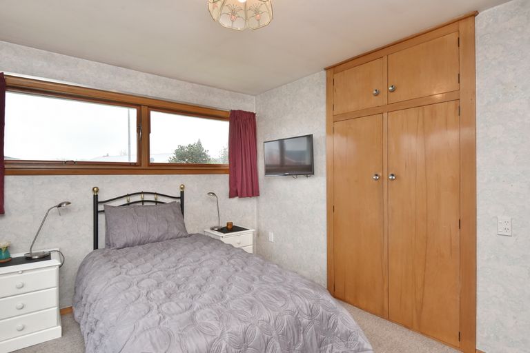 Photo of property in 4 Hudson Street, Bryndwr, Christchurch, 8053