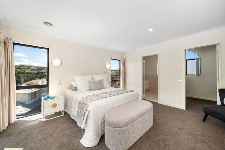 Photo of property in 3 Hetsby Place, Churton Park, Wellington, 6037