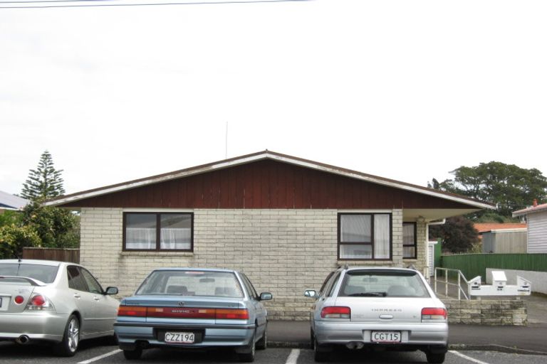 Photo of property in 3/12 Darnell Street, Fitzroy, New Plymouth, 4312