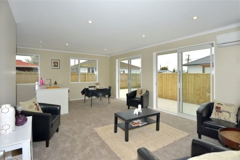 Photo of property in 2/34 Neill Street, Hornby, Christchurch, 8042