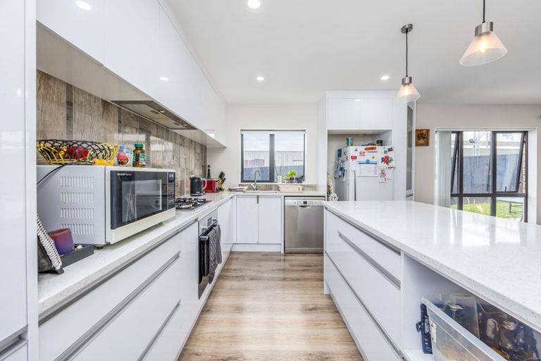 Photo of property in 33a Clendon Avenue, Papatoetoe, Auckland, 2025