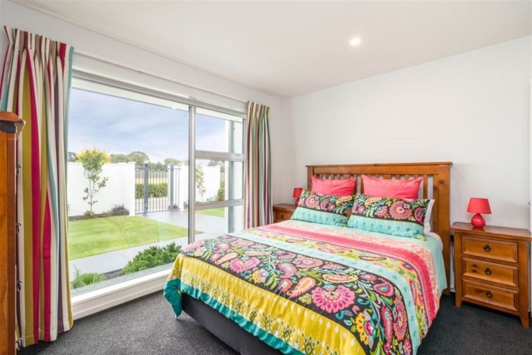 Photo of property in 7 Rostrevor Place, Mairehau, Christchurch, 8052