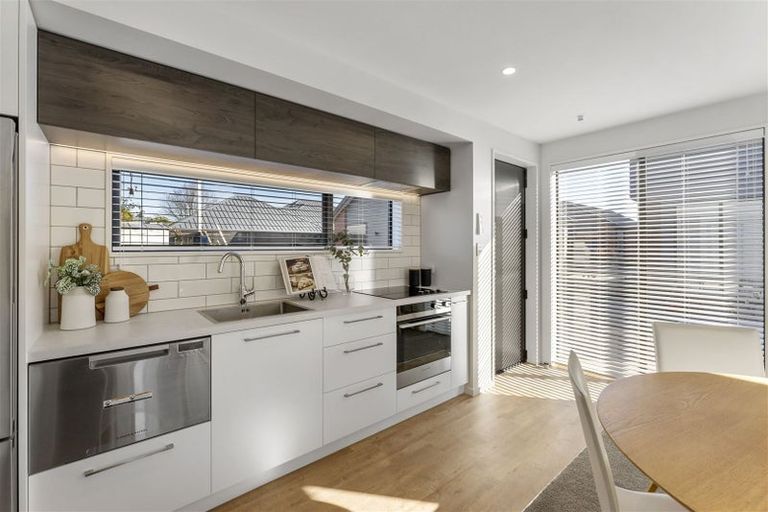 Photo of property in 8/26 Bowen Street, Upper Riccarton, Christchurch, 8041