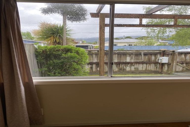 Photo of property in 3f6- Wilford Street, Wallaceville, Upper Hutt, 5018