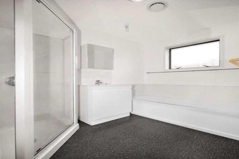 Photo of property in 79 Stewart Drive, Newlands, Wellington, 6037