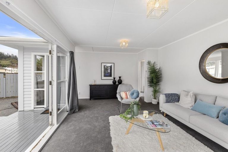 Photo of property in 20 Hamstead Street, Wainuiomata, Lower Hutt, 5014