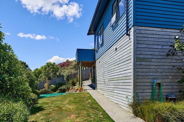 Photo of property in 102 Navigation Drive, Whitby, Porirua, 5024