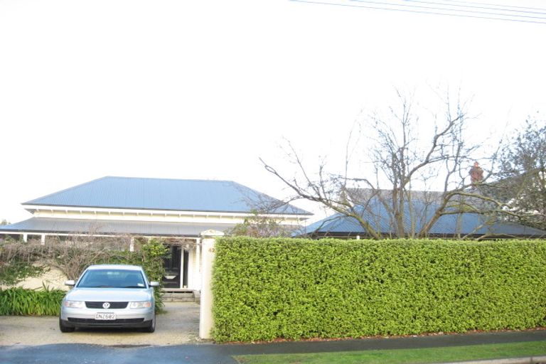 Photo of property in 42 Holly Road, St Albans, Christchurch, 8014
