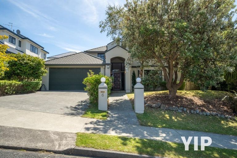 Photo of property in 6 Derry Hill, Churton Park, Wellington, 6037
