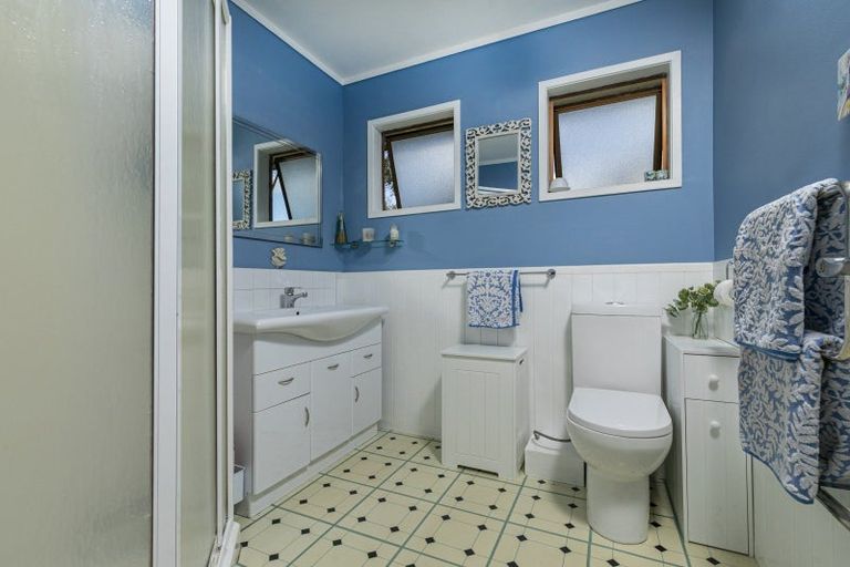 Photo of property in 3 Great North Road, Riverhead, 0820