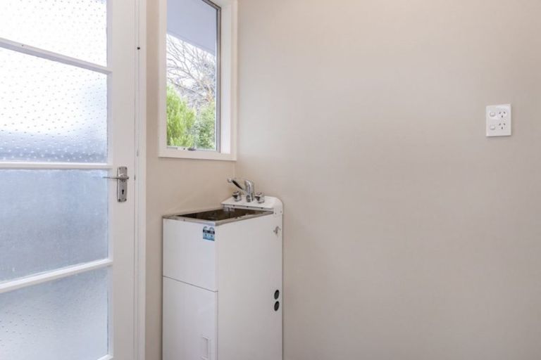 Photo of property in 16 Inwoods Road, Parklands, Christchurch, 8083