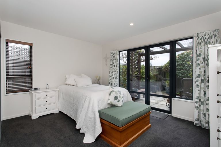 Photo of property in 155a Weston Road, St Albans, Christchurch, 8052