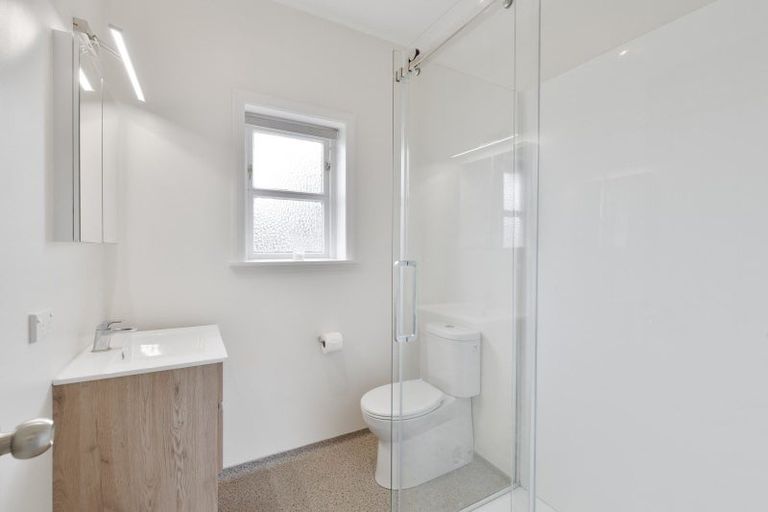 Photo of property in 21 Robert Street, Marton, 4710