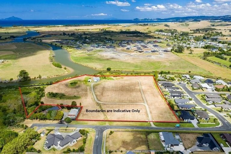Photo of property in 38 Ferry Road, Waipu, 0510