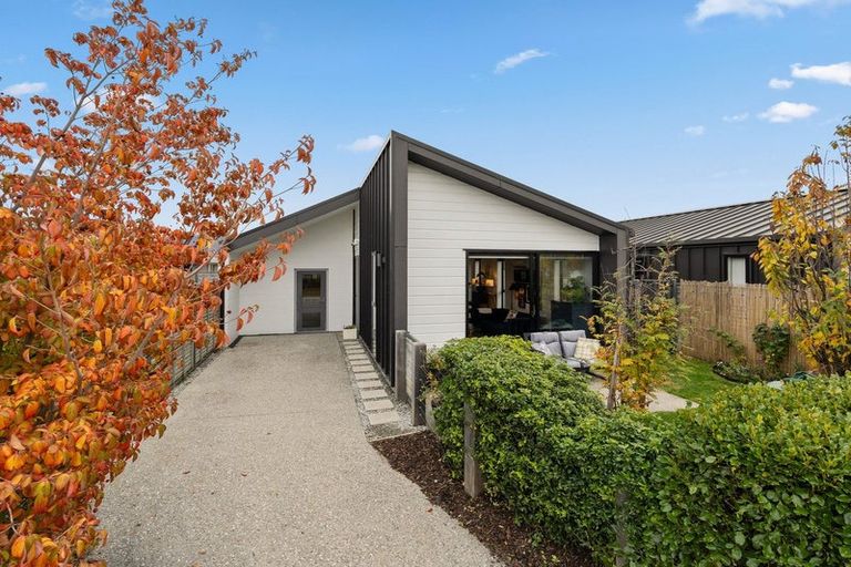 Photo of property in 21 Coventry Crescent, Lower Shotover, Queenstown, 9304