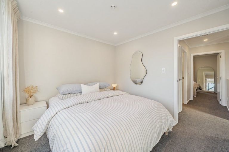 Photo of property in 18 Joseph Bolton Crescent, Wallaceville, Upper Hutt, 5018