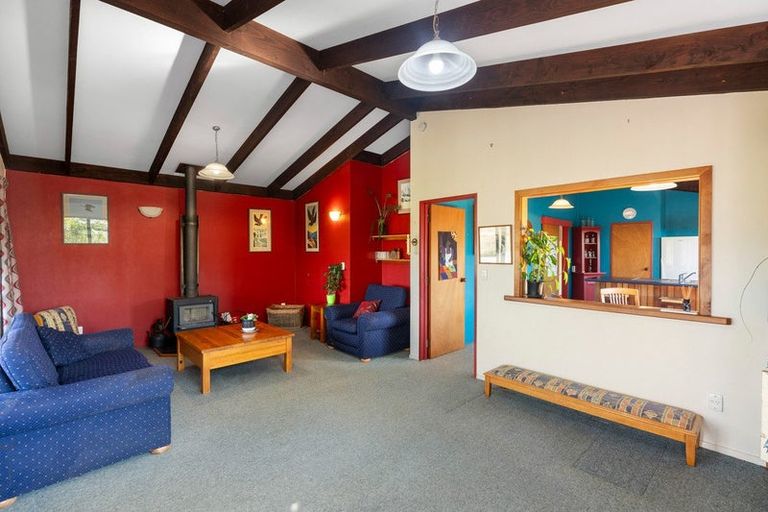 Photo of property in 4 Moana Street, Otaki Beach, Otaki, 5512