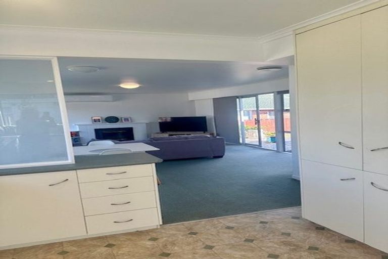 Photo of property in 1/5 Sydney Street, Hauraki, Auckland, 0622