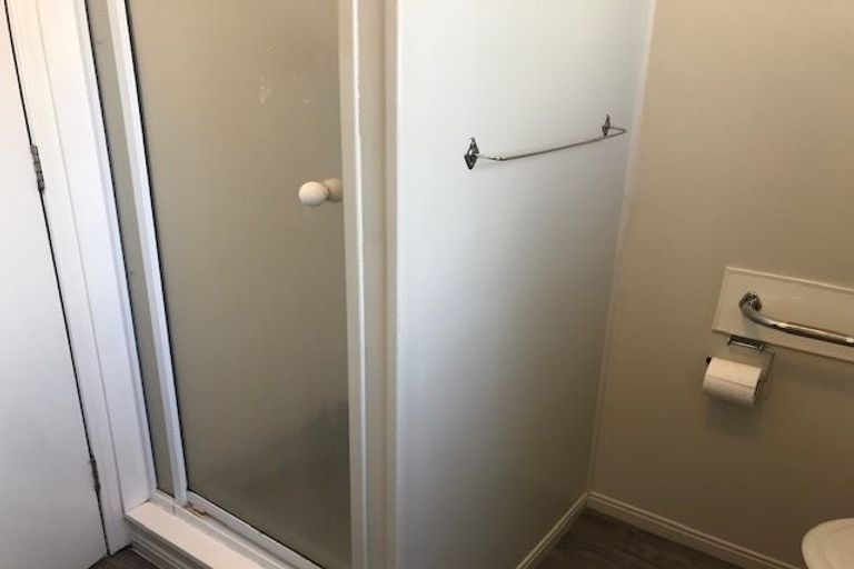 Photo of property in 2/8 Waterloo Street, Howick, Auckland, 2014